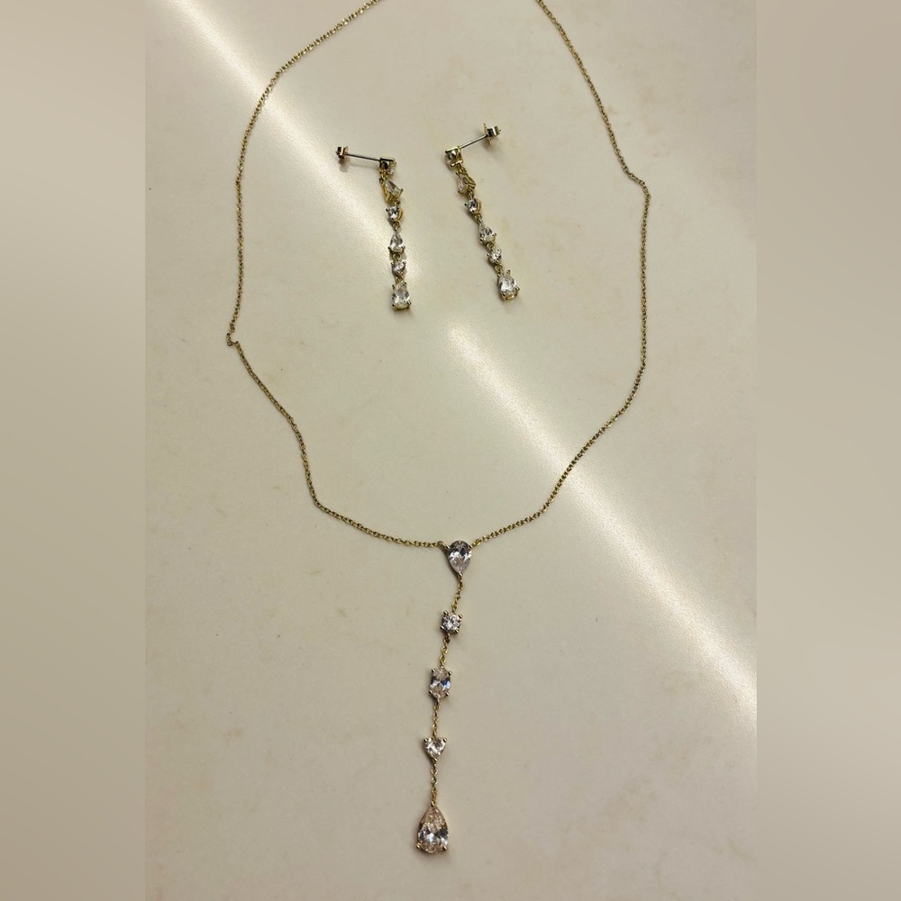 Gold Necklace and Earring Set